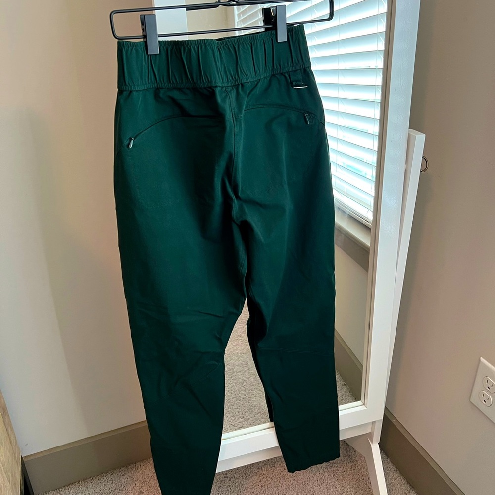 Alder Apparel Open-Air Pant in Forest Green Size Small